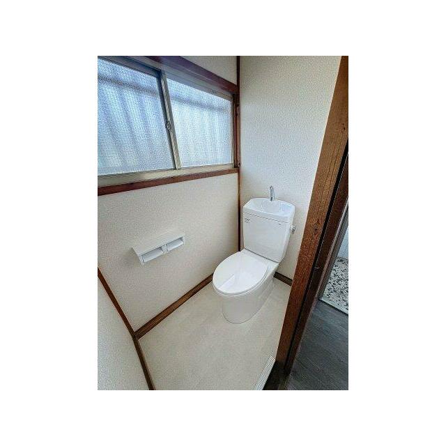 ※同建物ほかのお部屋の写真です。