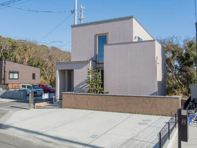 買い物便利な立地！スーパー・ドラッグストア等近隣！