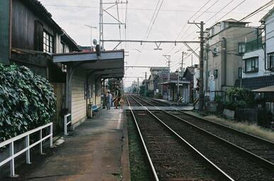 阪堺電気軌道阪堺線　松田町駅まで約６６０ｍ（徒歩９分）です。