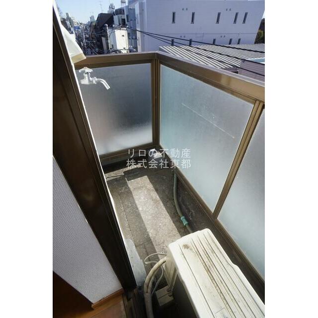 バルコニー付！お天気のいい日は洗濯物も気持ちよく干せますね！
