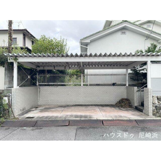 普通車1台駐車可能です！