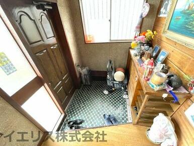 シンプルで使いやすい玄関です