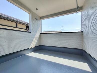 １号棟　ベランダ