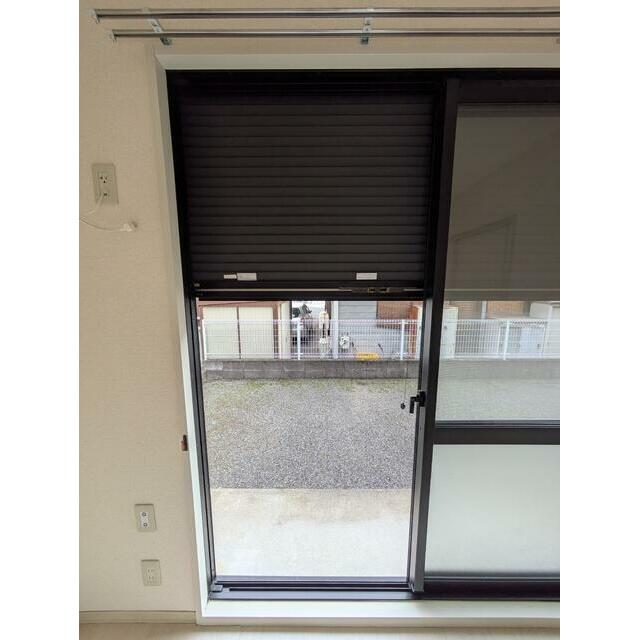 シャッター付き