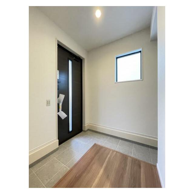 家族の靴がしまえるシューズボックス付き！SICにはベビーカーや子供の遊び道具なども収納できますよ＾＾