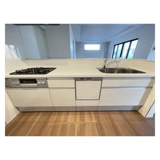 家族の顔が見えるカウンターキッチン！配膳や片付けも楽にできますね＾＾