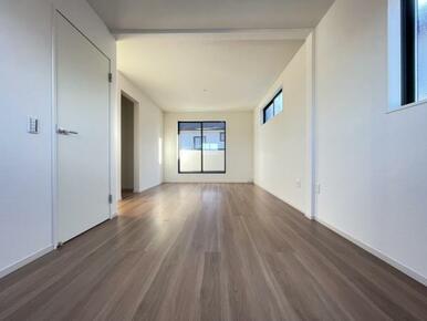 お子様の成長に合わせて間取りの変更が可能！各部屋にドア・収納ついています＾＾