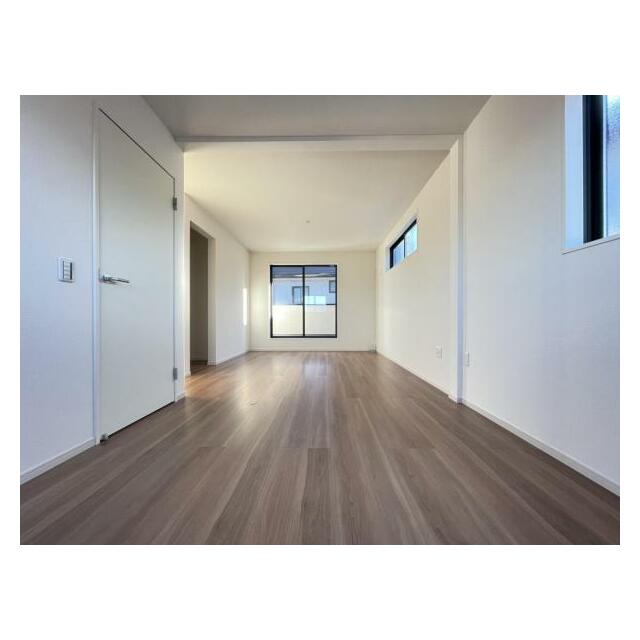 お子様の成長に合わせて間取りの変更が可能！各部屋にドア・収納ついています＾＾