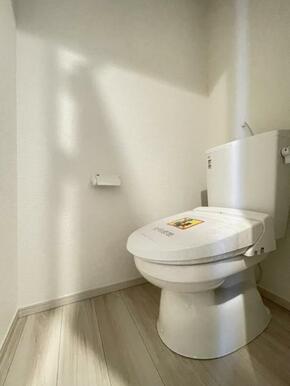 毎日使うからこそ汚れにくくお手入れもしやすい設計の洗浄便座＾＾