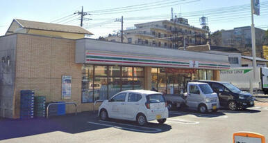 セブンイレブン横浜上川井町店