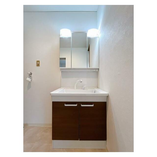 「洗面所脱衣室」洗面台新品交換済み