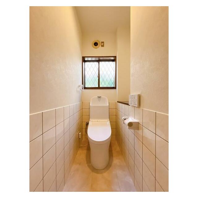 「1階　トイレ」ウォシュレット付のトイレに新品交換済みです。