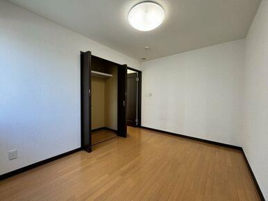 クローゼットついております。