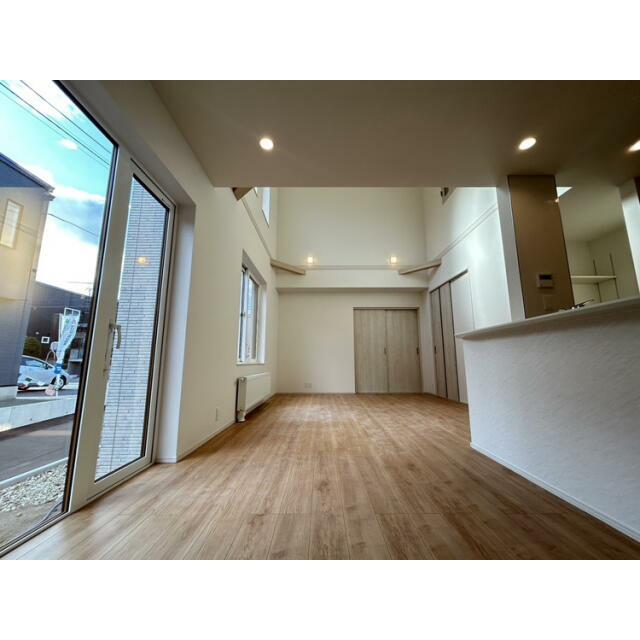 【1号棟】LDK（18.37J）