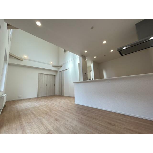 【1号棟】LDK（18.37J）