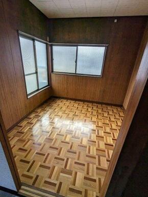 明るい室内です