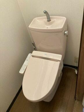 コンパクトで使いやすいトイレです