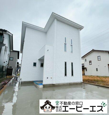 高岡市 石瀬 (越中中川駅) 2階建 4LDK
