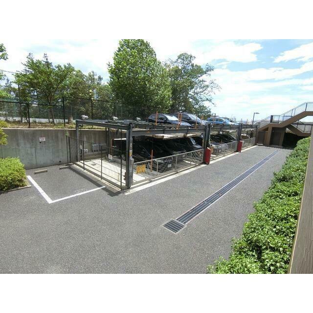 ★敷地内に駐車場あります★