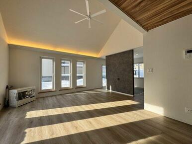 天井高なリビングで体感広く感じます。