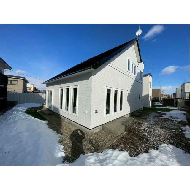 建物裏手は家庭菜園、ドックランなど活用可能です。