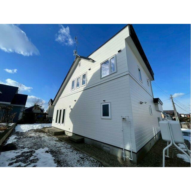 白基調できれいな外観になりました。