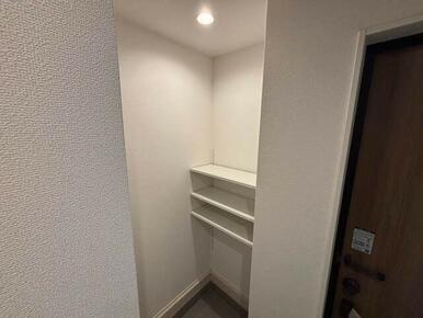 1号棟　シューズクローク