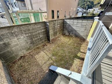 「庭」専用のお庭付きのお部屋です