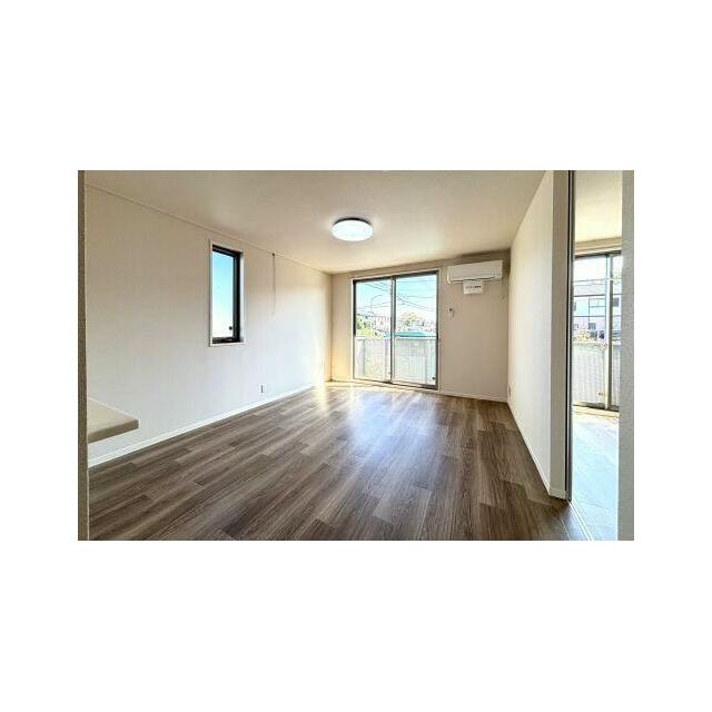 【ＬＤＫ】キッチン側から見たリビング＆ダイニング♪奥行きがあるので、メリハリのある空間の使い分けが…