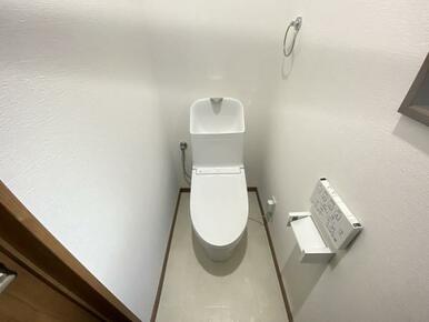 １階トイレ　新品交換済みです。