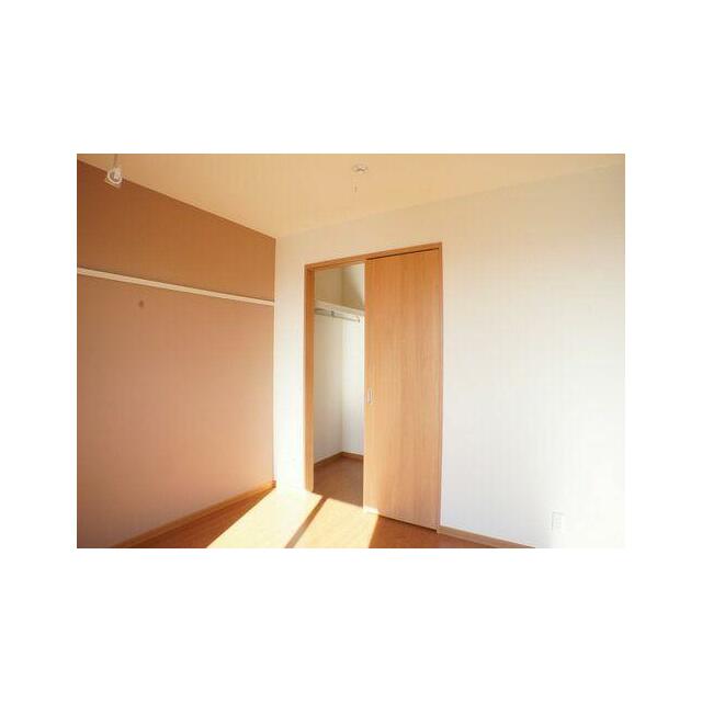 【収納】ウォークインクローゼットです！広々とした収納は綺麗なお部屋作りの強い味方です！