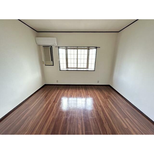 ※写真は別号室のものです。