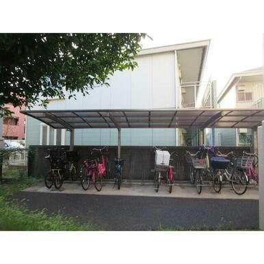 屋根付き駐輪場