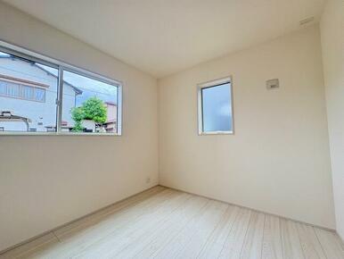 リビングとは別に静かな時間を楽しめる部屋（2号棟）