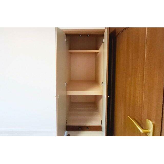 洋室3物入