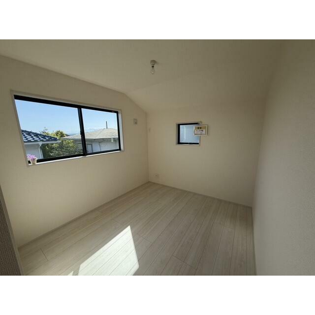 お持ちの家具の配置を考えると洋室のお部屋が暮らしやすいという方に（1号棟）