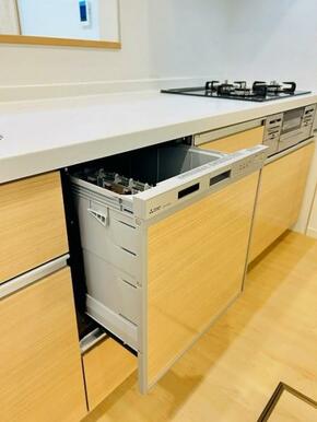 「キッチン」食洗器付きで洗い物の時間短縮、節水もできます