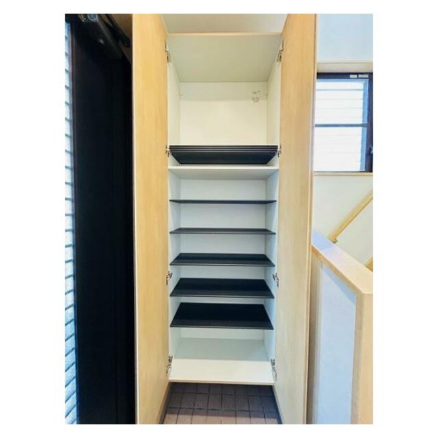 「玄関」シューズボックス新品交換しております