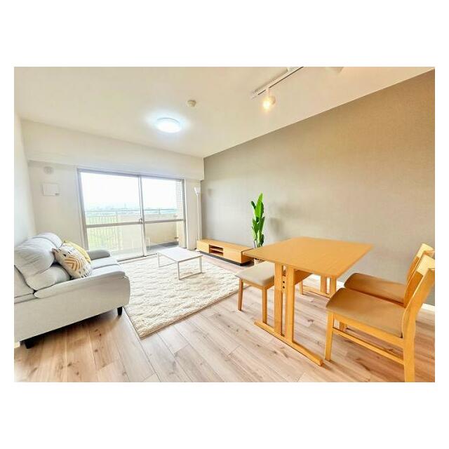 「LDK別角度」ニトリ家具新規設置済みです。家具付きでのお引渡しとなります。