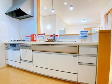 キッチン　クリーニング済みでそのままお使いいただけます