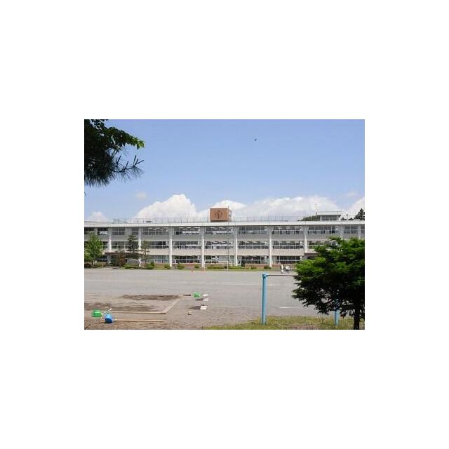 南小学校　1305ｍ/徒歩17分、車4分