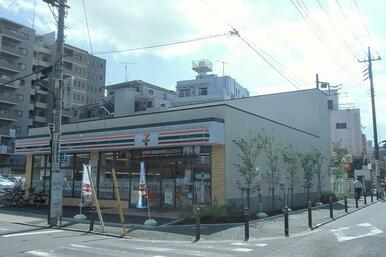 セブンイレブン足立谷中店