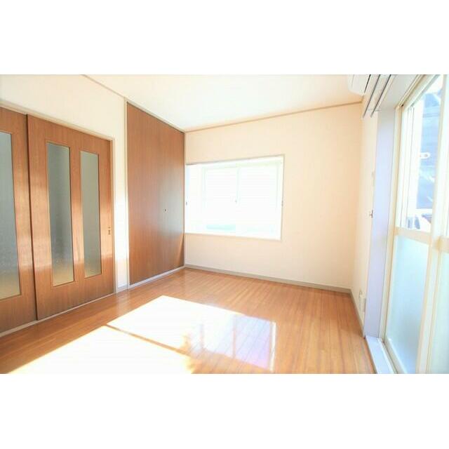 二面採光の明るいお部屋♪