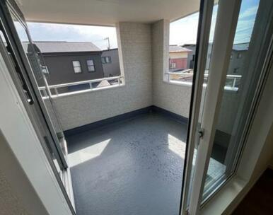 インナーバルコニーで急な雨でも安心です