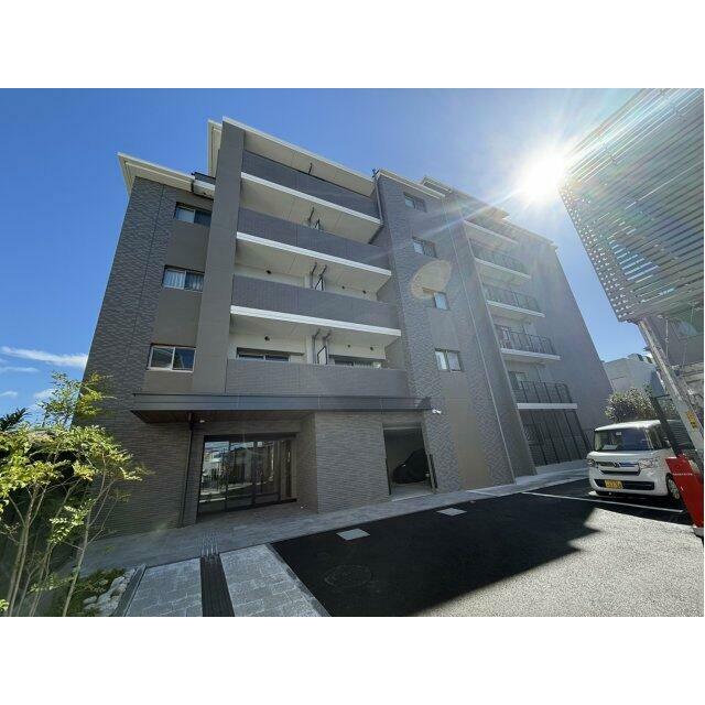 2025年1月築の築浅分譲マンションです。