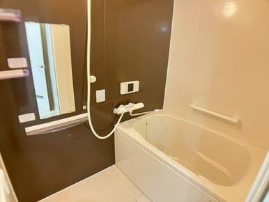 「浴室」新品交換済みです。