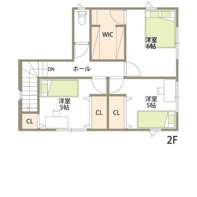 ２階には洋室３部屋（各６・５・５帖）あり、各室収納付きです。６帖洋室のＷＩＣ（収納）は大型３帖です！