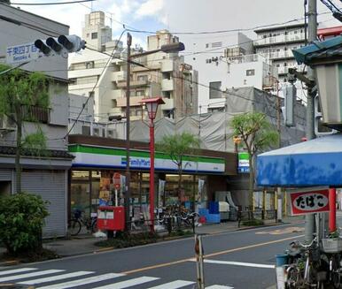 ファミリーマート台東吉原店