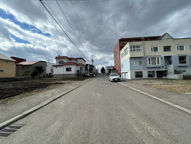 前面道路8.0m