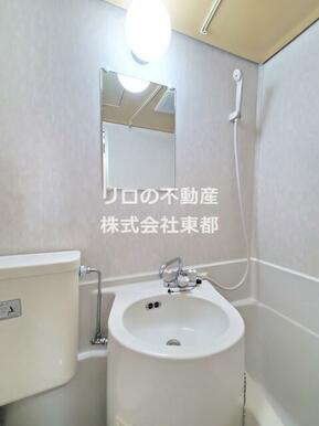 洗面台で身だしなみも整えられます♪